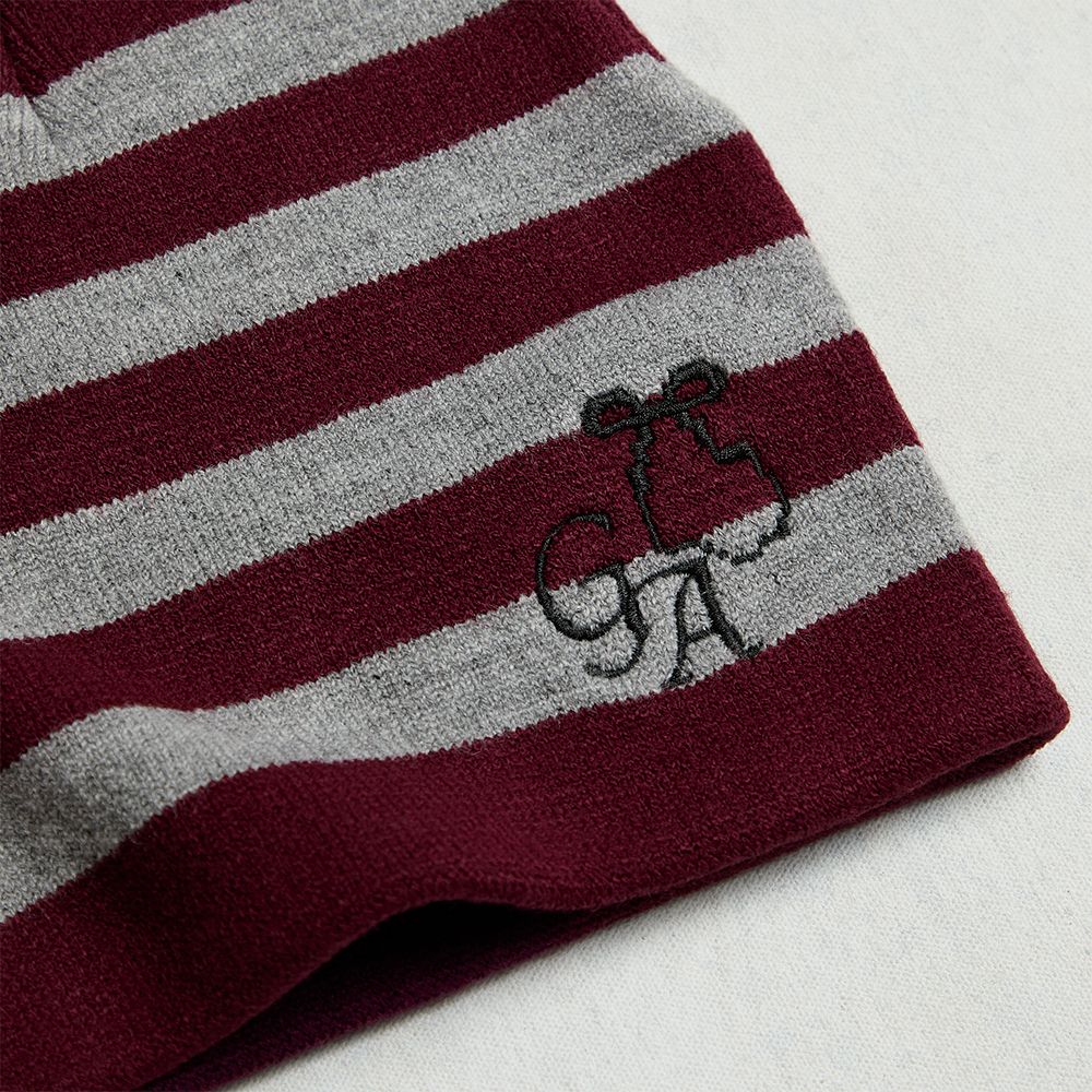 Gracie Abrams Striped Gracie Abrams Beanie Beanie 432369